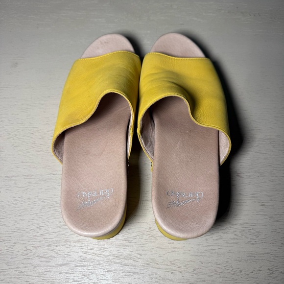 Dansko Leather Maci Mules in Daffodil Yellow, size 40, US 9 - 9.5, excellent - Picture 7 of 10